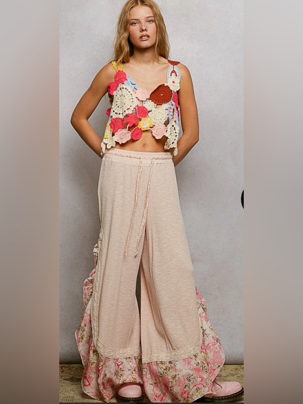 POL Home Sweet Harmony Floral Ruffle Pants - Picture 4 of 5